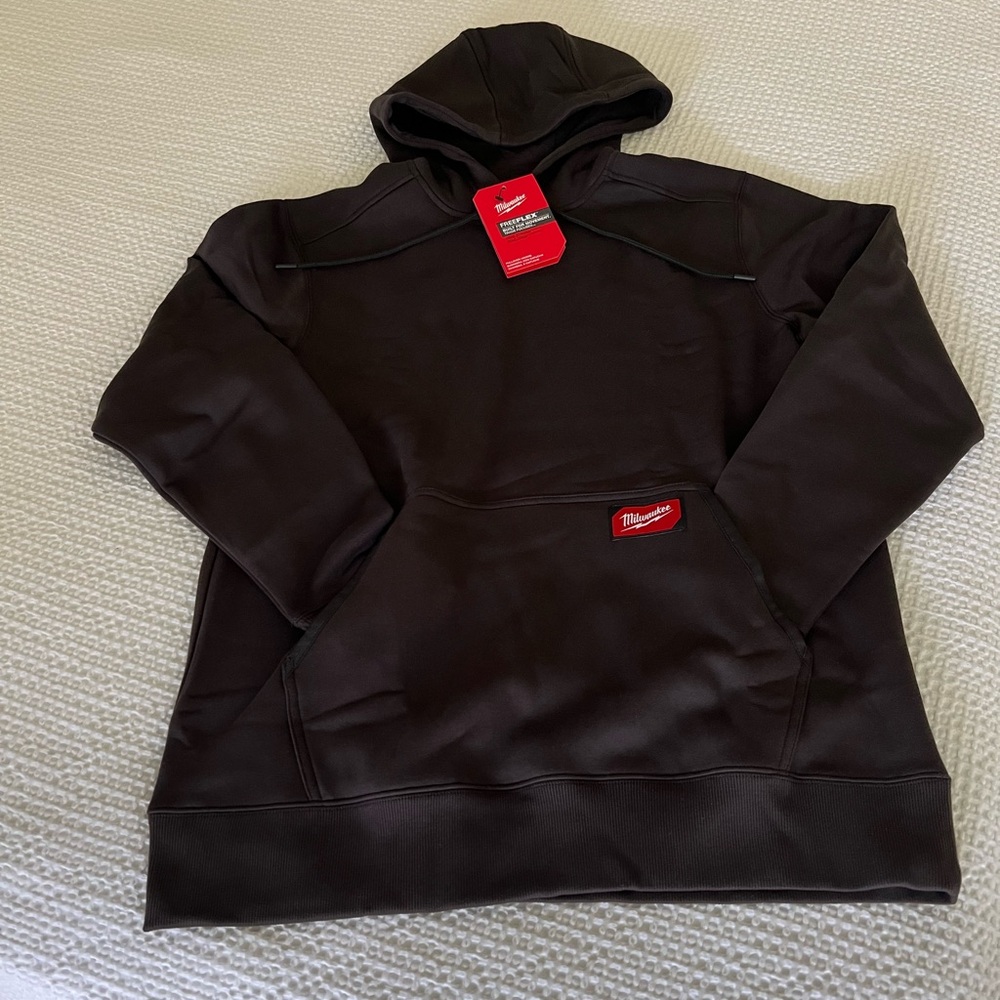 NWT MILWAUKEE Men’s Hoodie